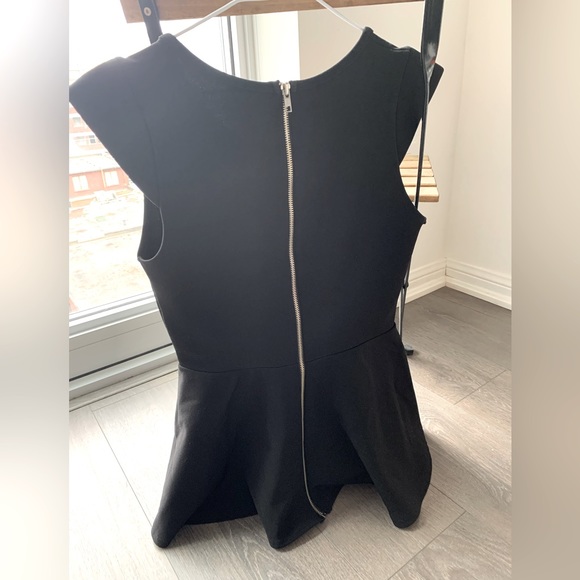 Black Mini Sleeve Top - Picture 2 of 2